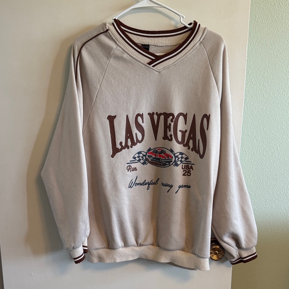 SHEIN Cream Las Vegas Graphic Women's Crewneck Sweater